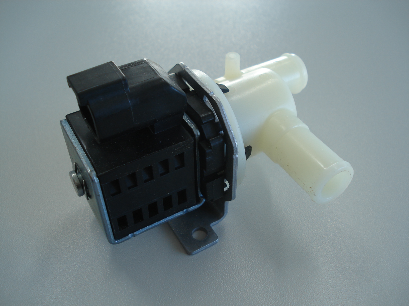 ventil vody 36V TENNANT PN 1054795