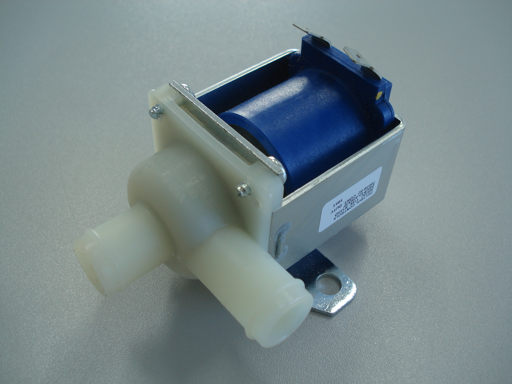 ventil vody 36V TENNANT PN 84028