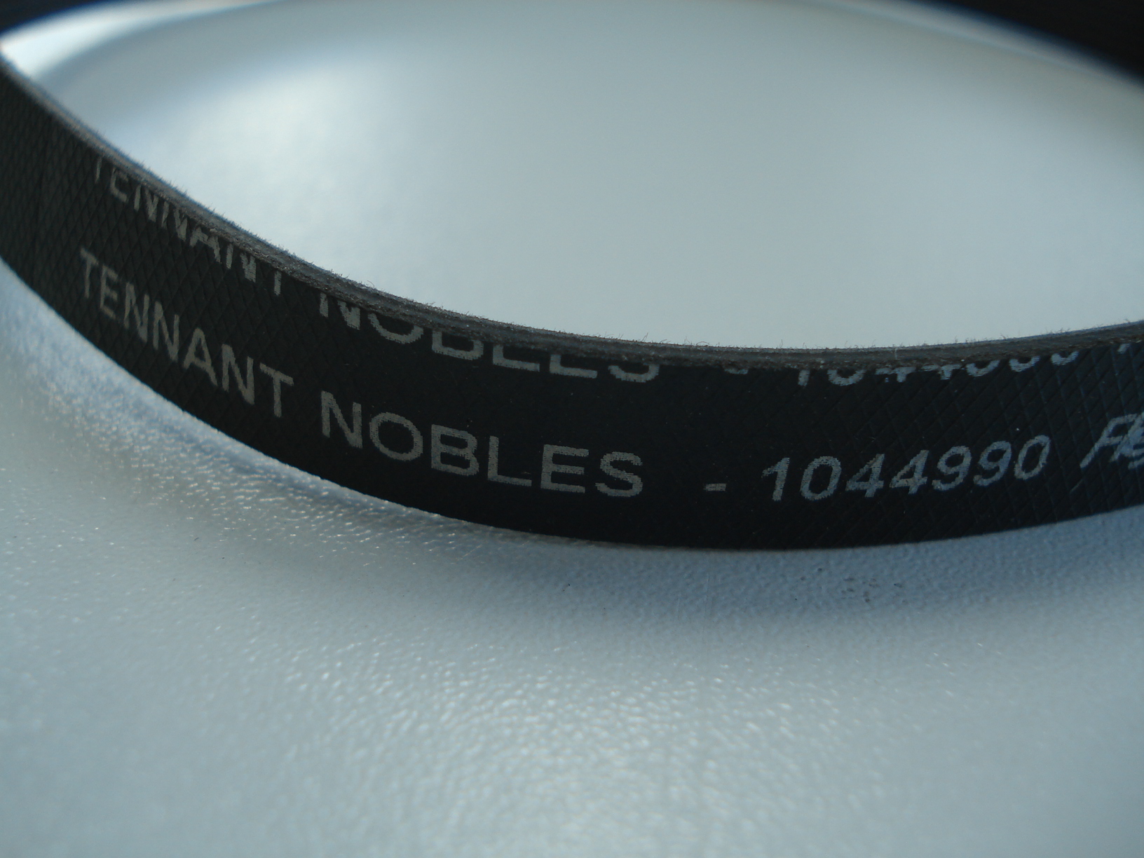řemen vč. napínáku, kit R3 TENNANT PN 9004282