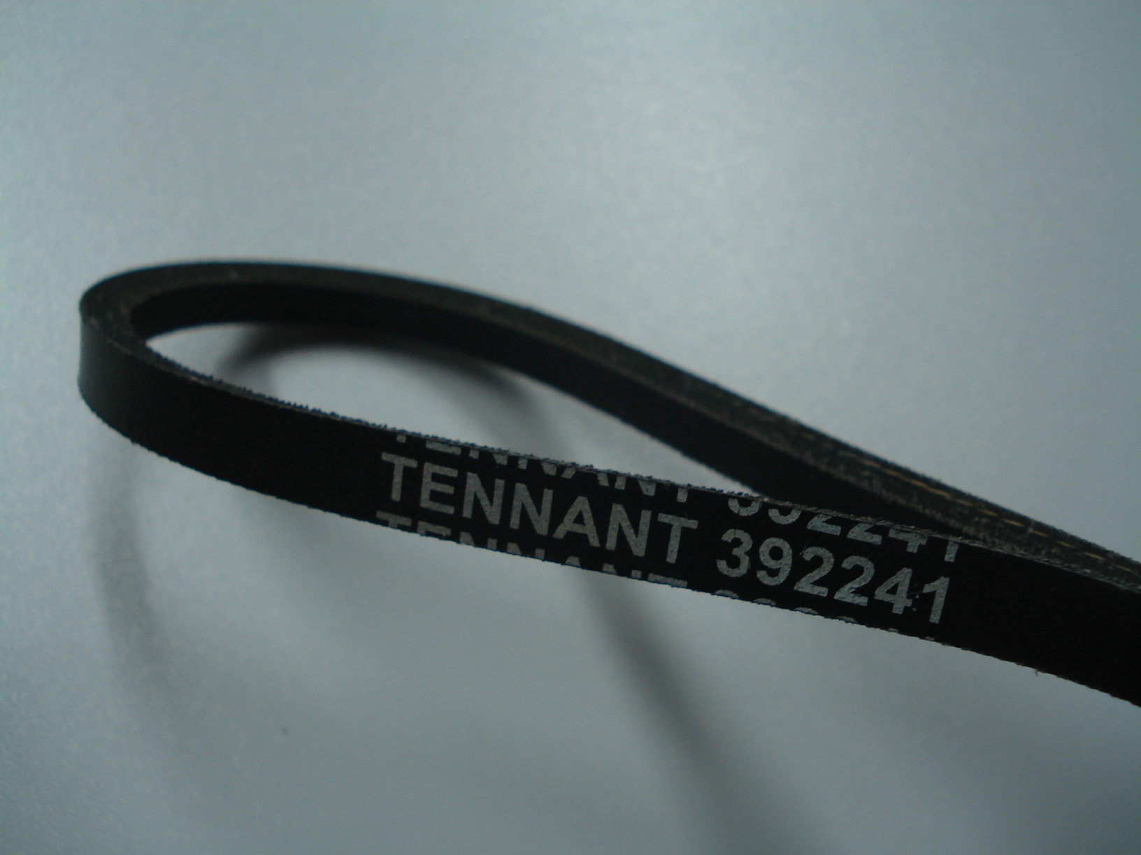 řemen V, 29.3L [3L] TENNANT PN 392241