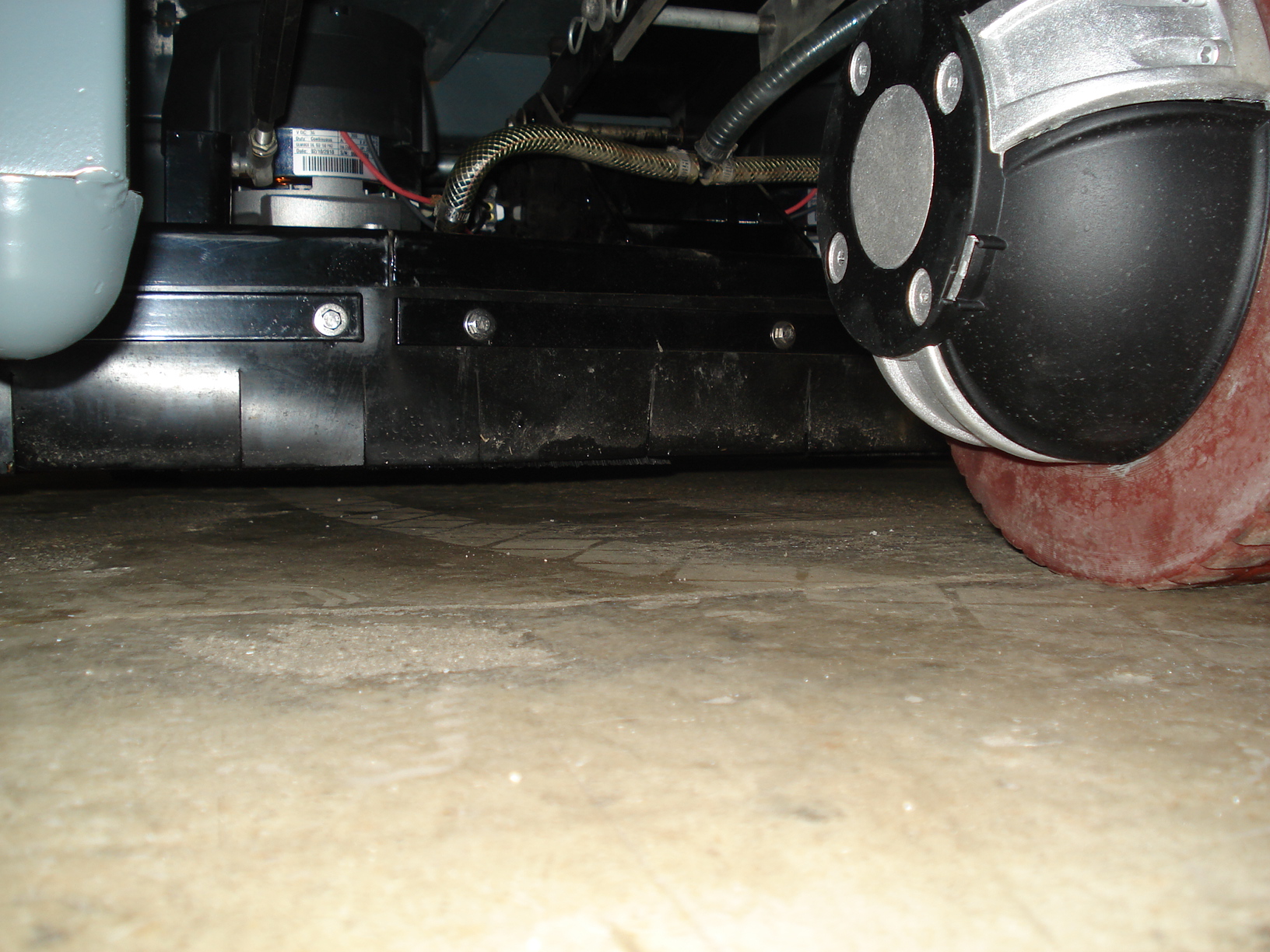 mycí stroj TENNANT T15 s diskovou hlavou 90 cm